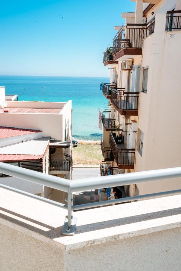 Donna Apollonia Home Holiday Монополі Екстер'єр фото