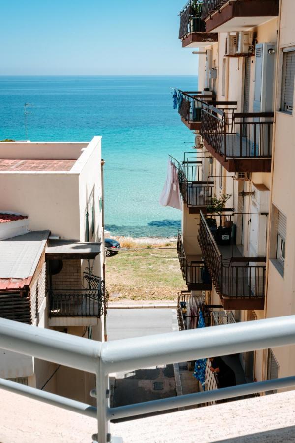 Donna Apollonia Home Holiday Монополі Екстер'єр фото
