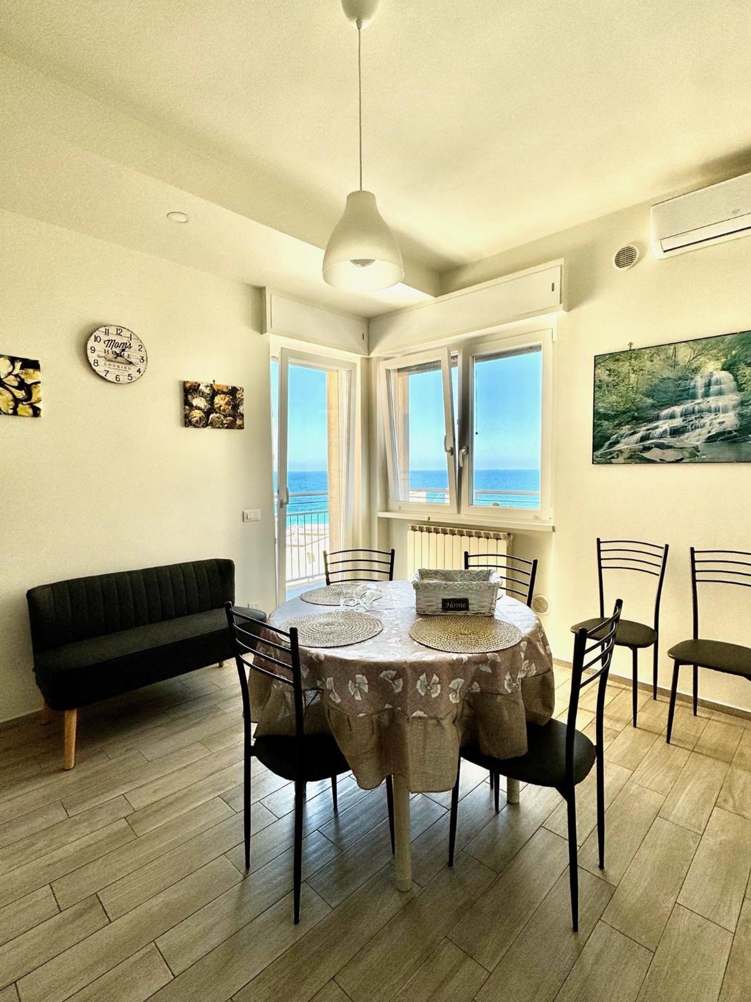 Donna Apollonia Home Holiday Монополі Екстер'єр фото